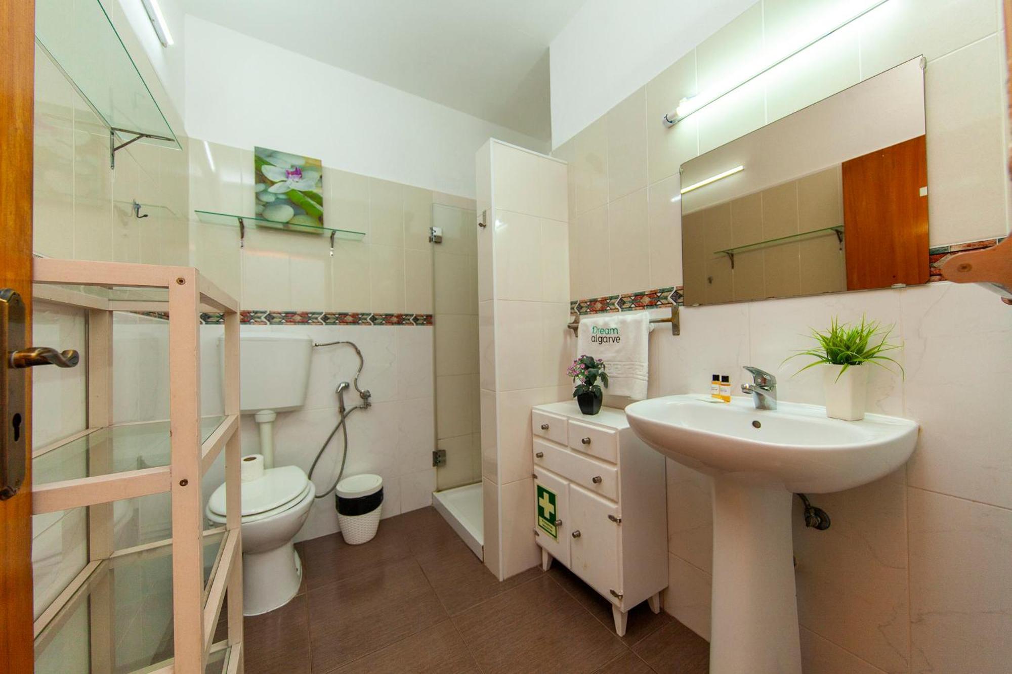 อพาร์ตเมนต์ 2 ห้องนอน 1 ห้องน้ำส่วนตัว ขนาด 60 ตร.ม. – ลากอส ซิตี้ เซ็นเตอร์ Apartment ภายนอก รูปภาพ
